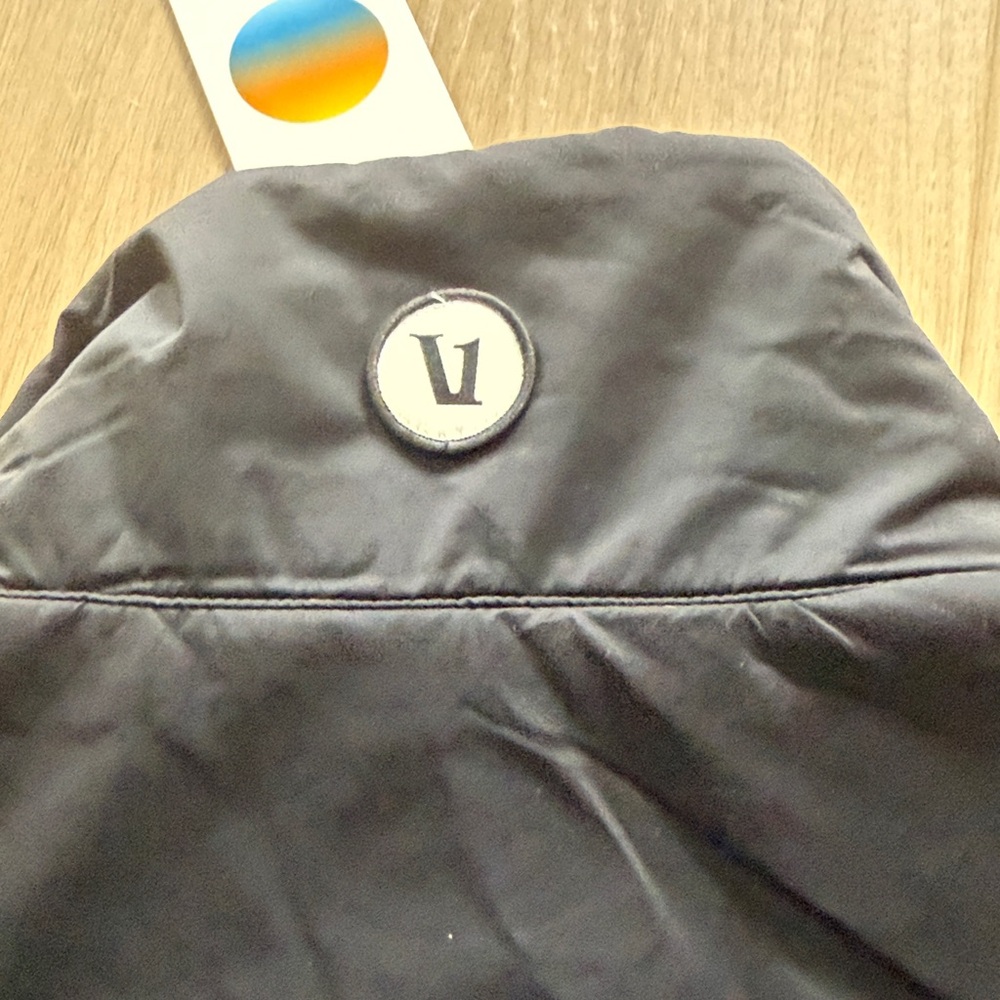 Vuori Canyon Insulated Vest in Black - Picture 3 of 5